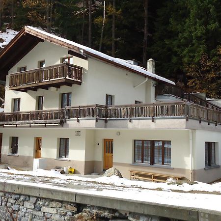 Апартаменты Haus Pickelschmiede Саас-Грунд Экстерьер фото